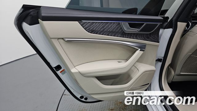 Audi A7 2025 — photo 15