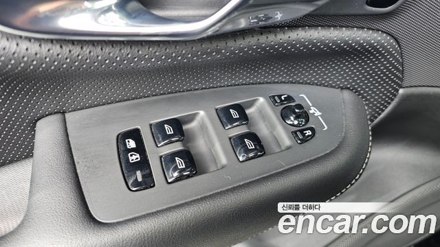 Volvo XC90 2021 — photo 28