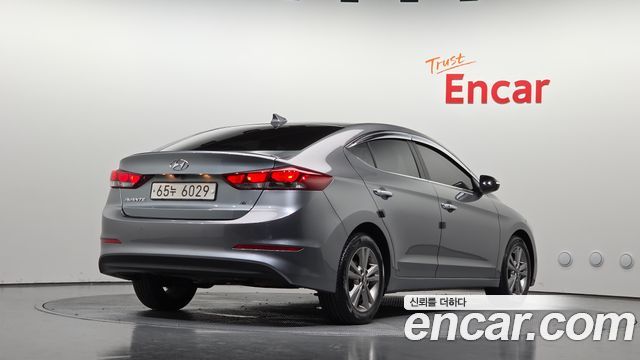 Hyundai AVANTE 2018 — photo 2