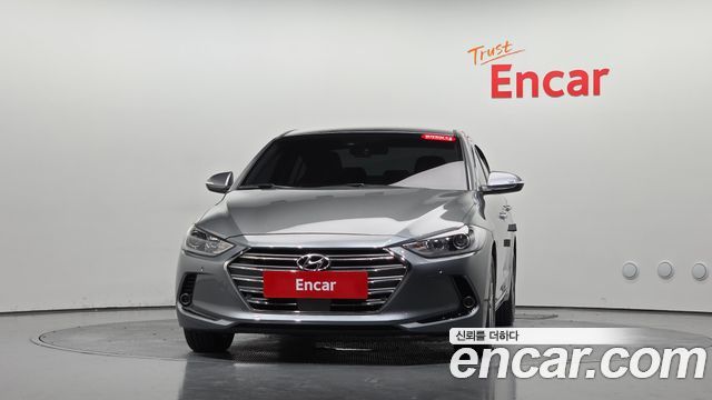 Hyundai AVANTE 2018 — photo 3