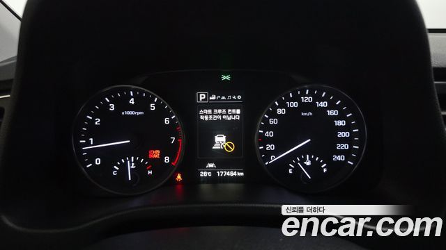 Hyundai AVANTE 2018 — photo 11