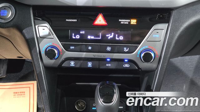 Hyundai AVANTE 2018 — photo 26