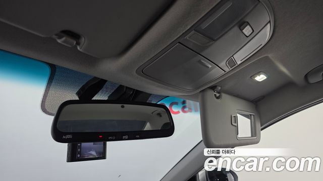 Hyundai AVANTE 2018 — photo 27