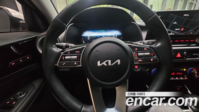 Kia K3 2022 — photo 12
