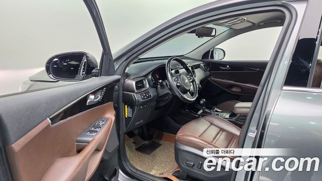 Kia Sorento 2016 — photo 10