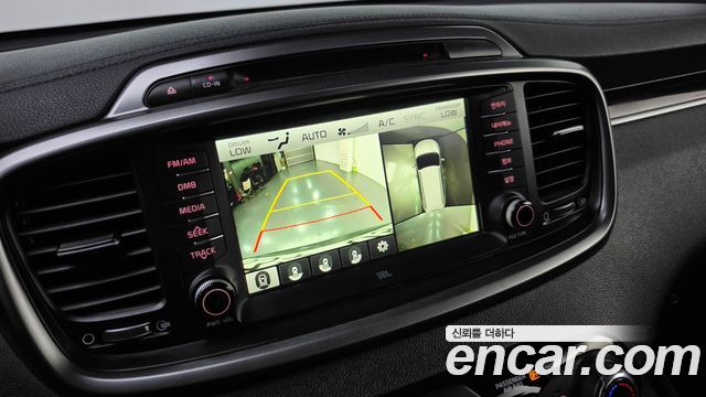 Kia Sorento 2016 — photo 14