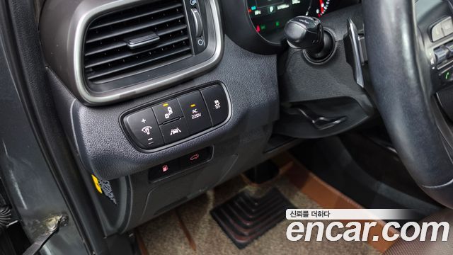 Kia Sorento 2016 — photo 19
