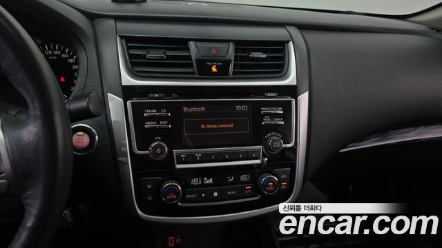 Nissan Altima 2018 — photo 14