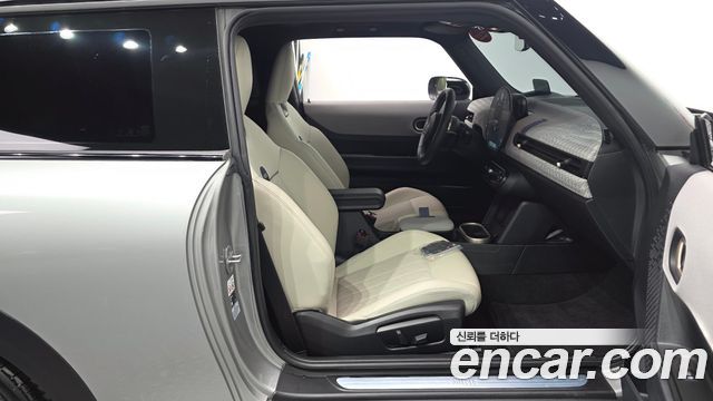 Mini Cooper 2025 — photo 16