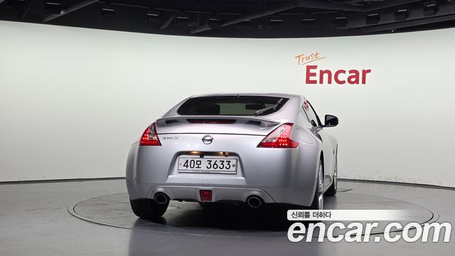 Nissan 370Z 2011 — photo 4