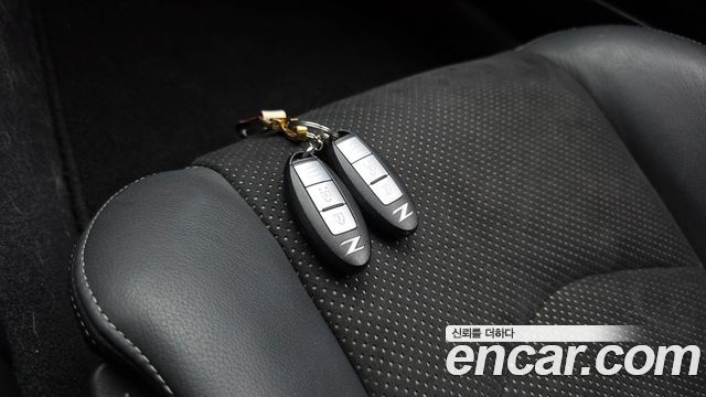 Nissan 370Z 2011 — photo 16
