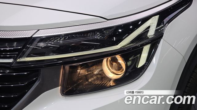 Kia Seltos 2024 — photo 8