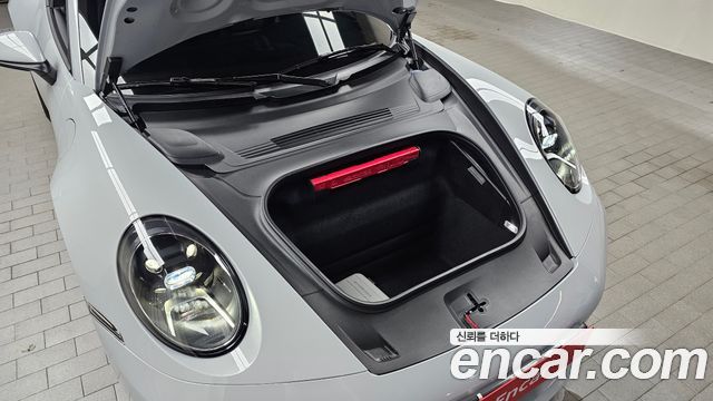 Porsche 911 2024 — photo 6
