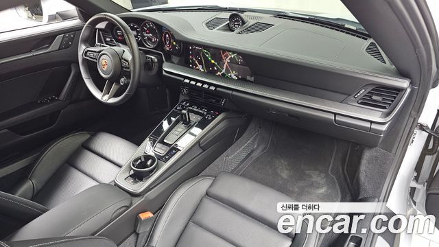 Porsche 911 2024 — photo 10