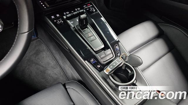 Porsche 911 2024 — photo 12
