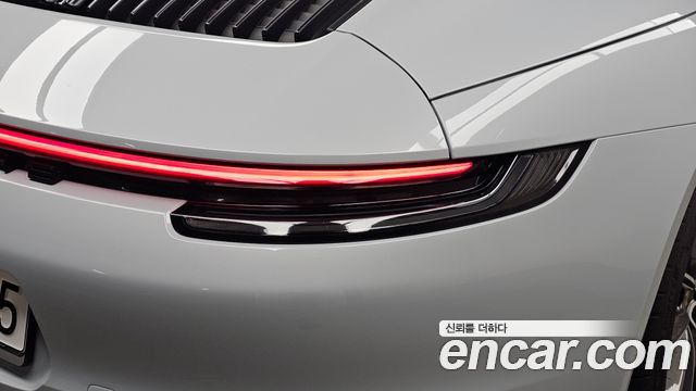 Porsche 911 2024 — photo 9