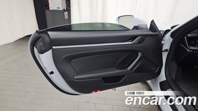 Porsche 911 2024 — photo 14
