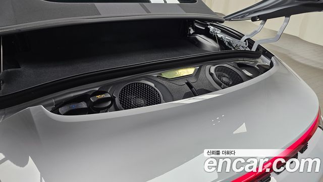 Porsche 911 2024 — photo 28