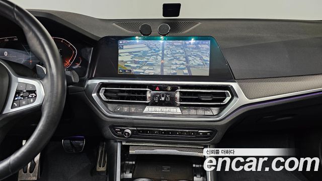 BMW 3-Series 2019 — photo 18
