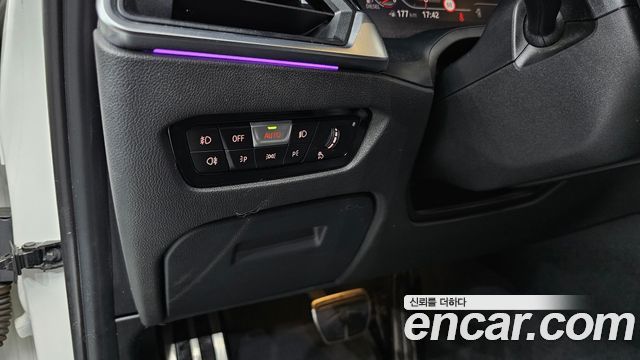 BMW 3-Series 2019 — photo 26