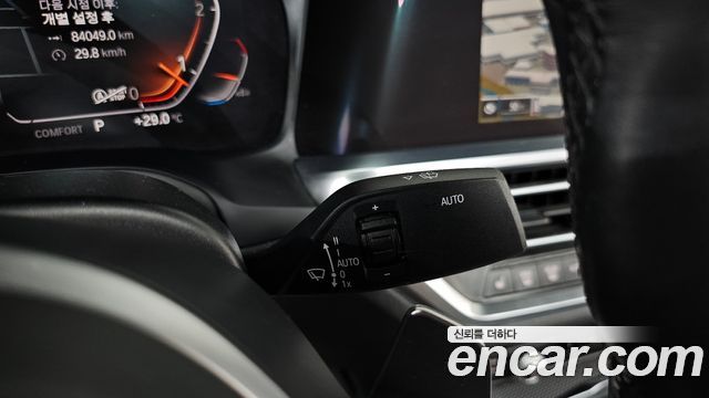BMW 3-Series 2019 — photo 28