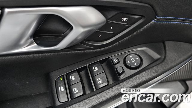 BMW 3-Series 2019 — photo 29