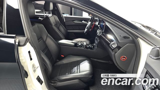 Mercedes-Benz CLS-Class 2016 — photo 11