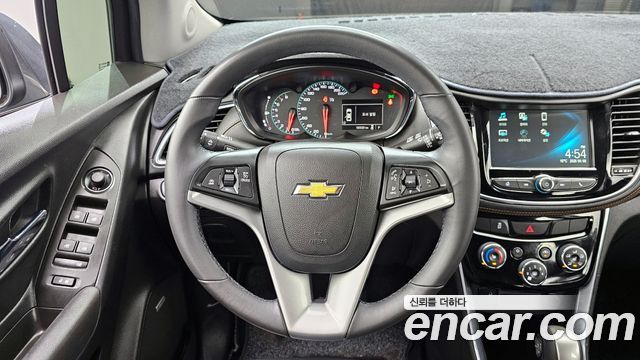 Chevrolet Korea Trax 2017 — photo 12