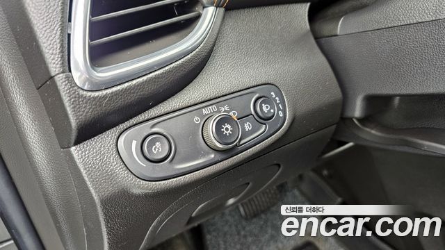 Chevrolet Korea Trax 2017 — photo 15