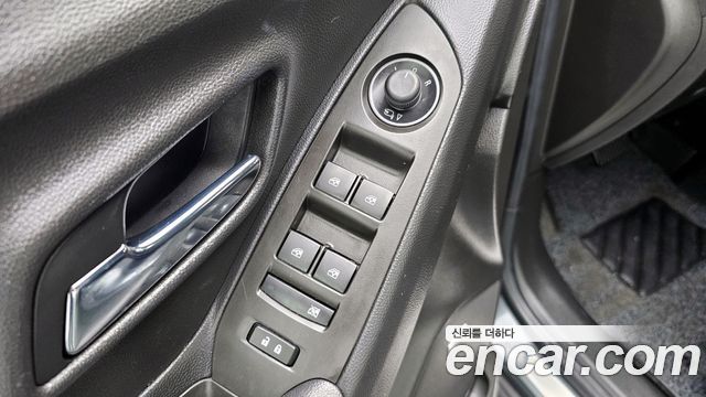 Chevrolet Korea Trax 2017 — photo 16