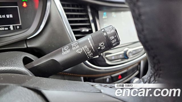 Chevrolet Korea Trax 2017 — photo 18