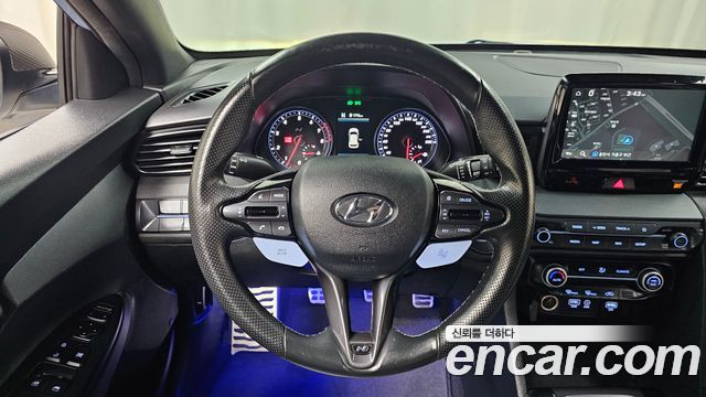 Hyundai Veloster 2019 — photo 20