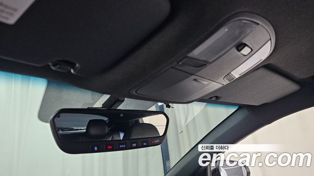 Hyundai Veloster 2019 — photo 25