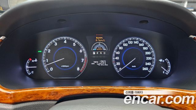 Hyundai Equus 2012 — photo 11