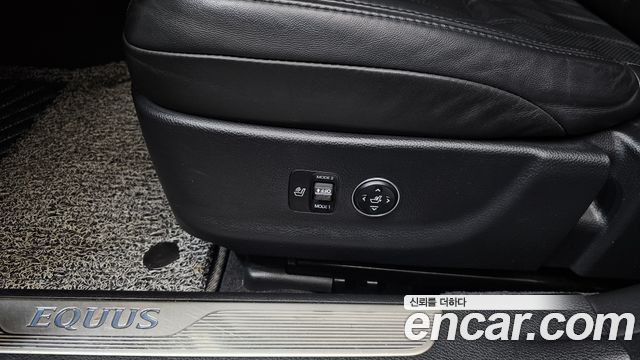 Hyundai Equus 2012 — photo 29