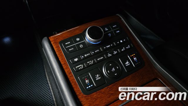 Hyundai Equus 2012 — photo 30