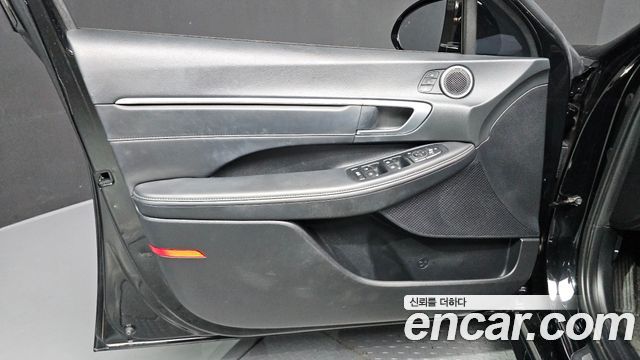 Hyundai Sonata 2022 — photo 14