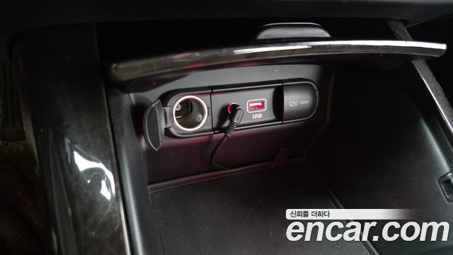 Kia Sorento 2016 — photo 16