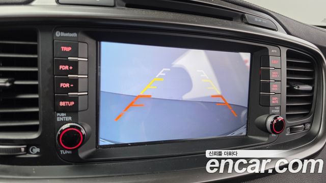 Kia Sorento 2016 — photo 18