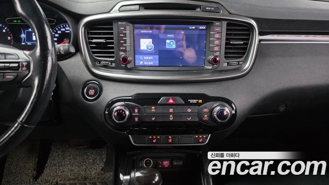 Kia Sorento 2016 — photo 19