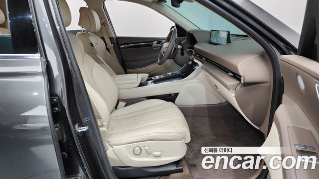 Genesis GV80 2023 — photo 16