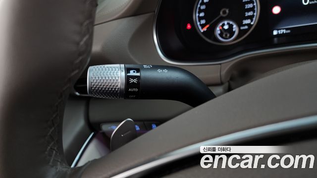 Genesis GV80 2023 — photo 27
