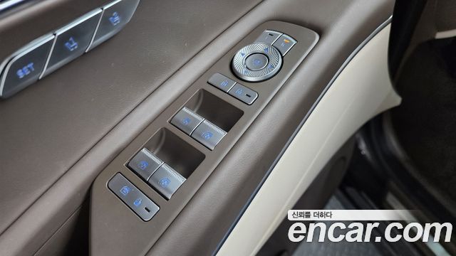 Genesis GV80 2023 — photo 29