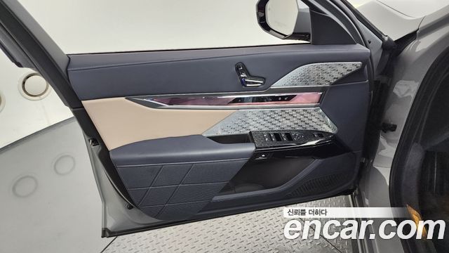 BMW 7-Series 2025 — photo 14