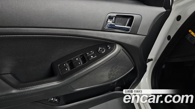Kia K5 2013 — photo 31