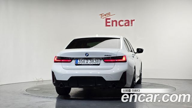 BMW 3-Series 2023 — photo 4