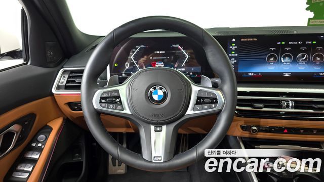 BMW 3-Series 2023 — photo 19