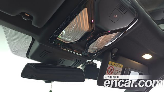 BMW 3-Series 2023 — photo 21
