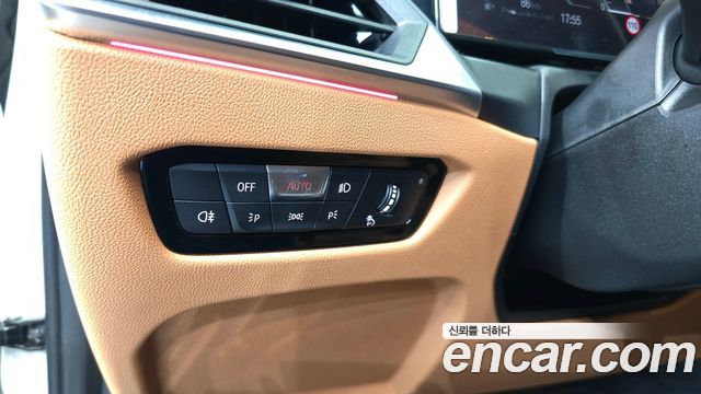 BMW 3-Series 2023 — photo 26