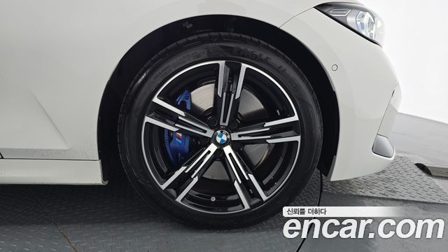 BMW 3-Series 2023 — photo 7